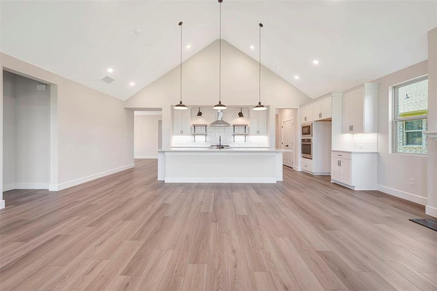 Spacious, unfurnished interior of a new home in Heritage Ranch, Sherman (Image 19). Spacious, unfurnished interior of a new home in Heritage Ranch, Sherman (Image 19).