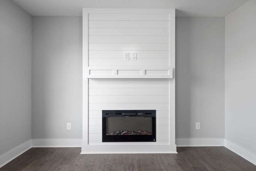 Representative unfurnished interior of a home built from the Maui by Rockwood Homes in Garrettsburg Meadows, Clarksville (Image 16).