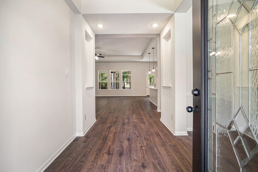 Spacious, unfurnished interior of a new home in Encino Estates, Dayton (Image 13).