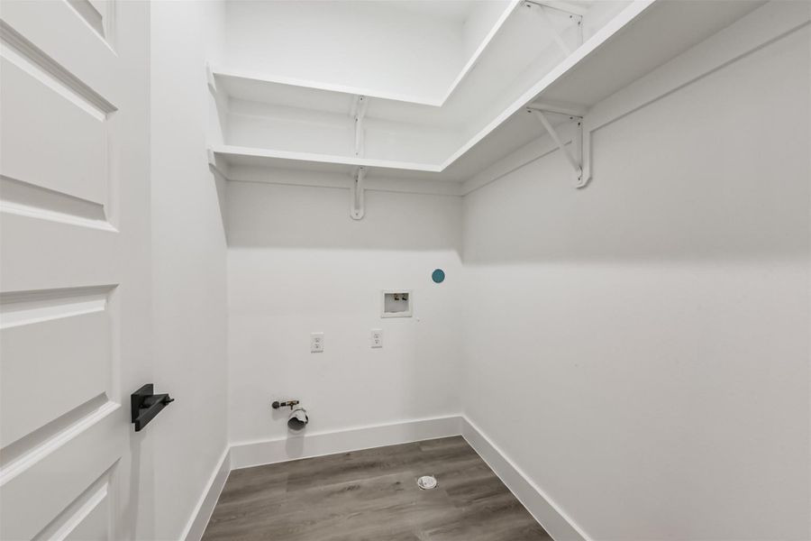 Image 27 of a home in .