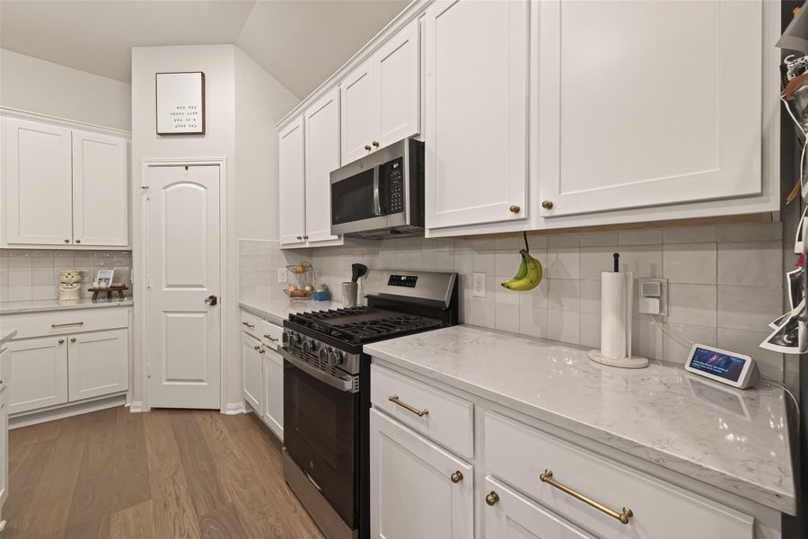 Furnished interior view inside a new home in , Willis (Image 39).