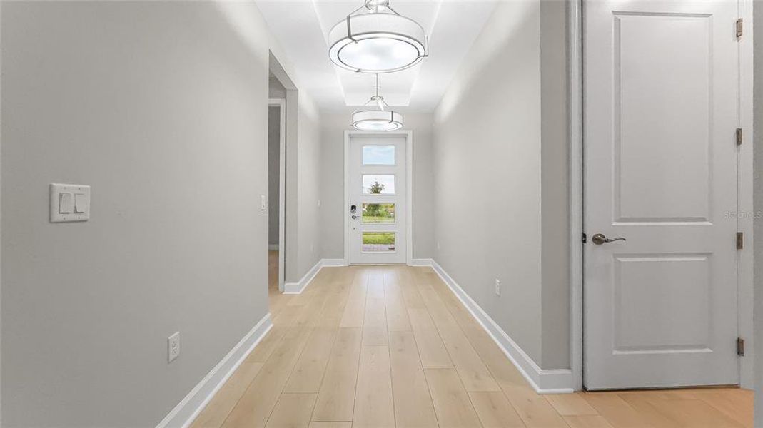 Spacious, unfurnished interior of a new home in Cresswind at Lake Harris, Tavares (Image 54). Spacious, unfurnished interior of a new home in Cresswind at Lake Harris, Tavares (Image 54).