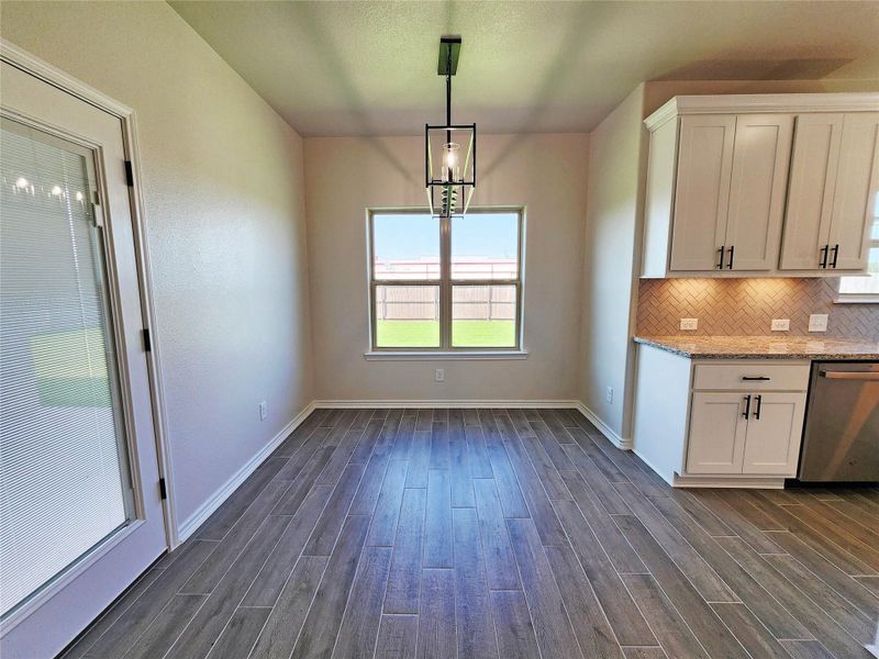 Spacious, unfurnished interior of a new home in Eagle Heights, Salado (Image 29). Spacious, unfurnished interior of a new home in Eagle Heights, Salado (Image 29).