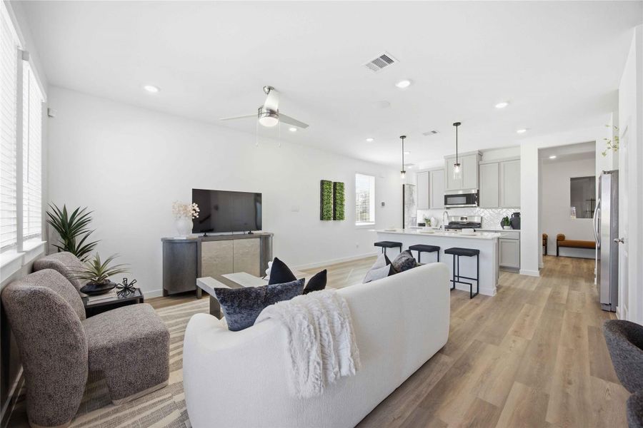 Furnished interior view inside a new home in Pinehaven, Houston (Image 34). Furnished interior view inside a new home in Pinehaven, Houston (Image 34).