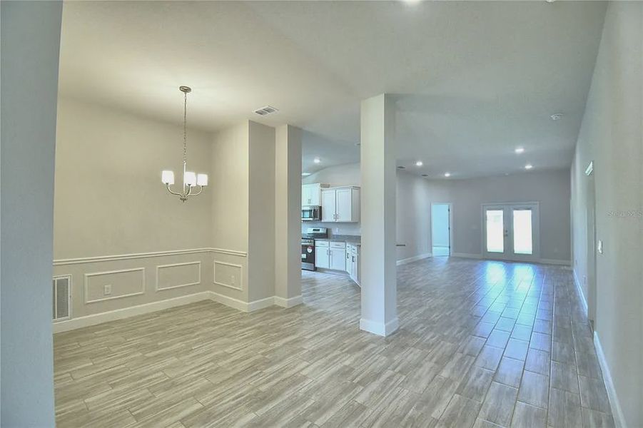 Spacious, unfurnished interior of a new home in Lake Juliana Estates, Auburndale (Image 16).