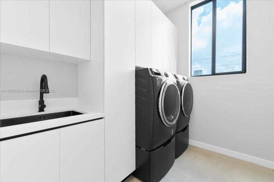 Image 29 of a home in .