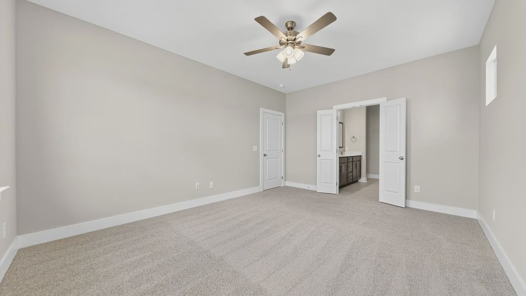 Spacious, unfurnished interior of a new home in McClure Farms, Columbia (Image 31).