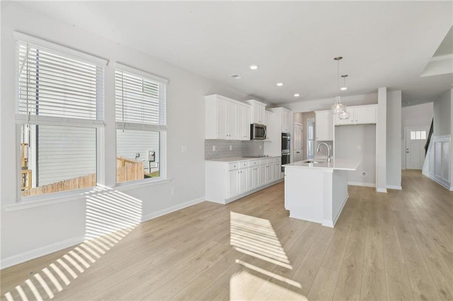 Furnished interior view inside a new home in Chapel Hill, Newnan (Image 5). Furnished interior view inside a new home in Chapel Hill, Newnan (Image 5).