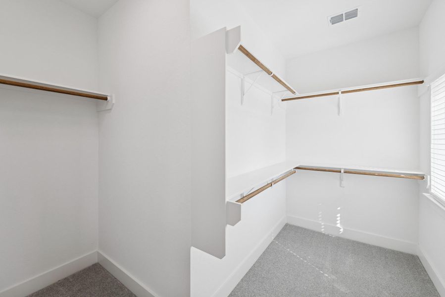 Spacious, unfurnished interior of a new home in Retreat at Oak Park, Houston (Image 17).