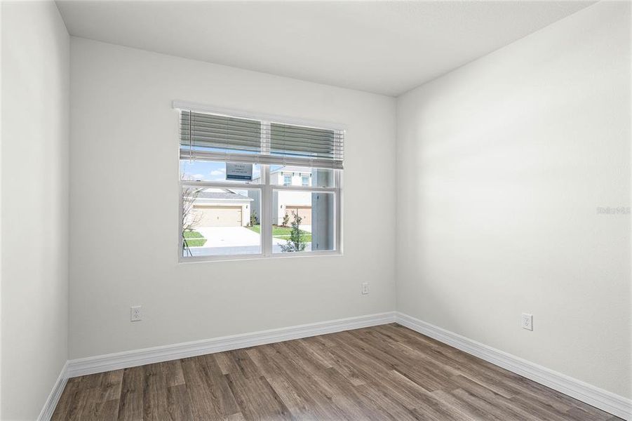 Spacious, unfurnished interior of a new home in Lakes of Mount Dora, Mount Dora (Image 13).