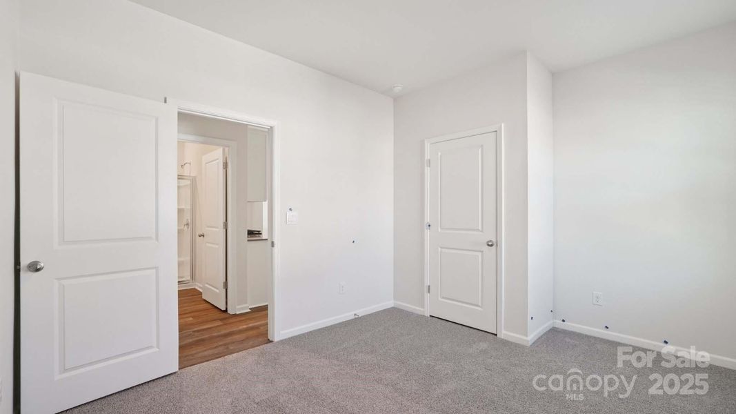 Spacious, unfurnished interior of a new home in Wallace Springs, Statesville (Image 15). Spacious, unfurnished interior of a new home in Wallace Springs, Statesville (Image 15).