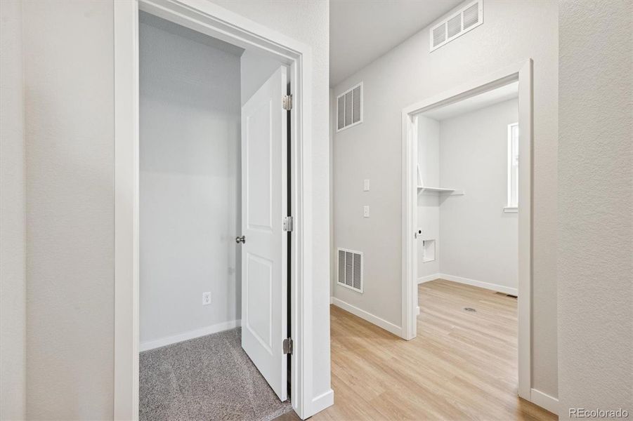 Spacious, unfurnished interior of a new home in Windler, Aurora (Image 16).