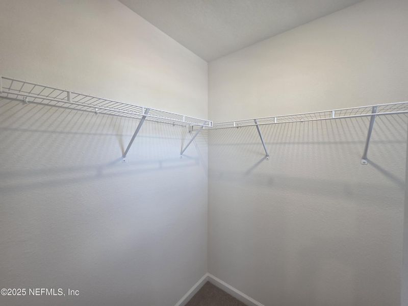 Spacious, unfurnished interior of a new home in Hyland Trail, Green Cove Springs (Image 33).