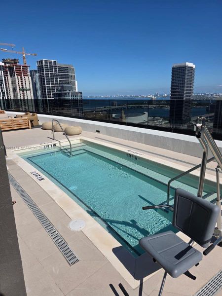 Community amenities in , Miami (Image 41).