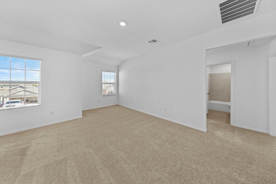 Spacious, unfurnished interior of a new home in Sunset Oaks: Ridgepointe Collection, Maxwell (Image 15). Spacious, unfurnished interior of a new home in Sunset Oaks: Ridgepointe Collection, Maxwell (Image 15).