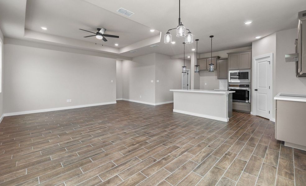 Representative unfurnished interior of a home built from the Sophora by Hakes Brothers in Paloma Ranch, Harlingen (Image 14).