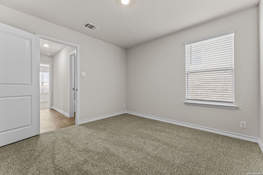 Spacious, unfurnished interior of a new home in Steele Creek, Cibolo (Image 10).
