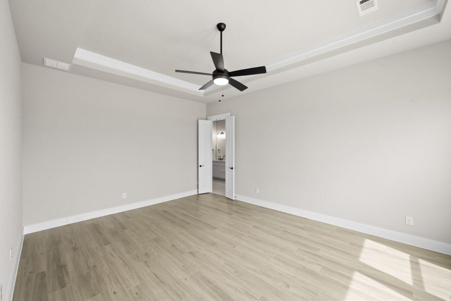 Spacious, unfurnished interior of a new home in Ladera at Timberbrook, Justin (Image 28). Spacious, unfurnished interior of a new home in Ladera at Timberbrook, Justin (Image 28).
