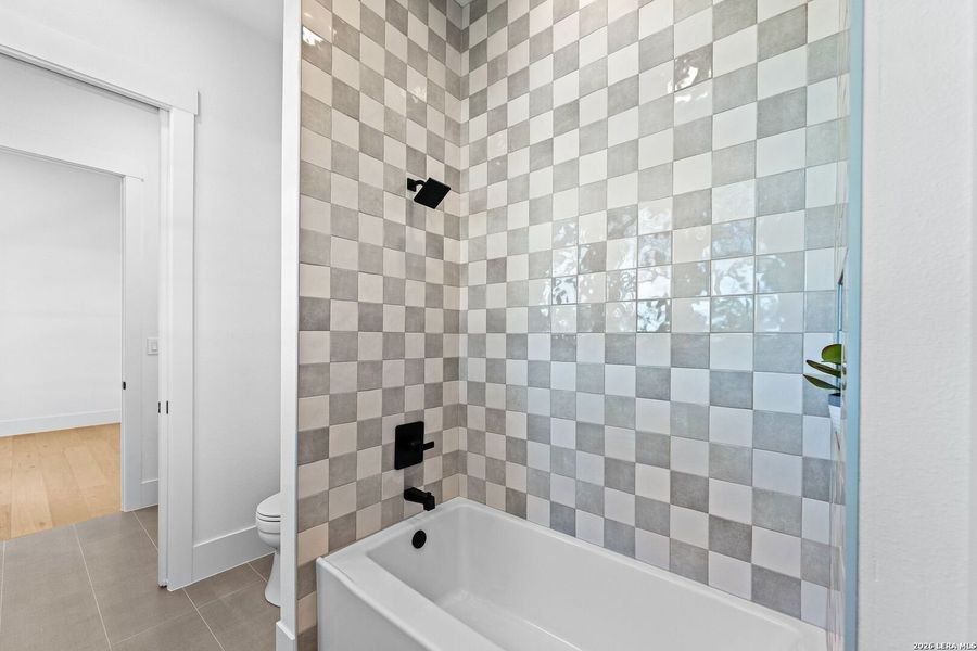 Furnished interior view inside a new home in , Bulverde (Image 11). Furnished interior view inside a new home in , Bulverde (Image 11).