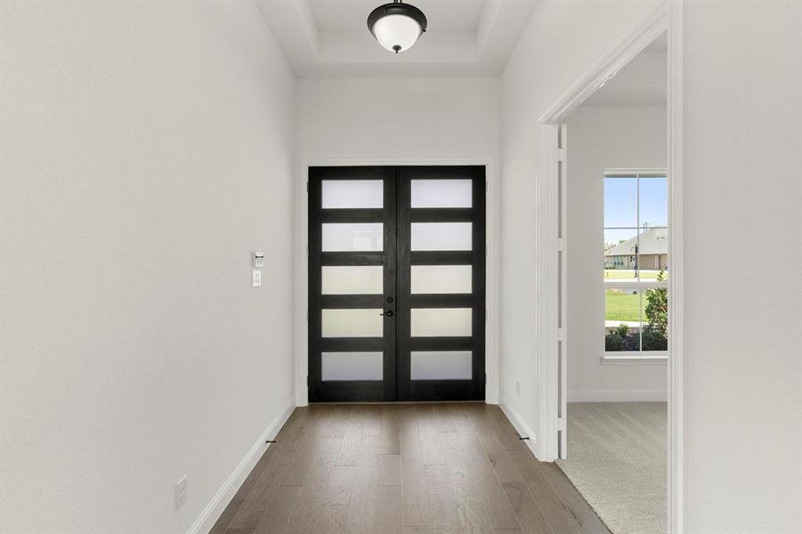 03. 335 Waterview - Entry