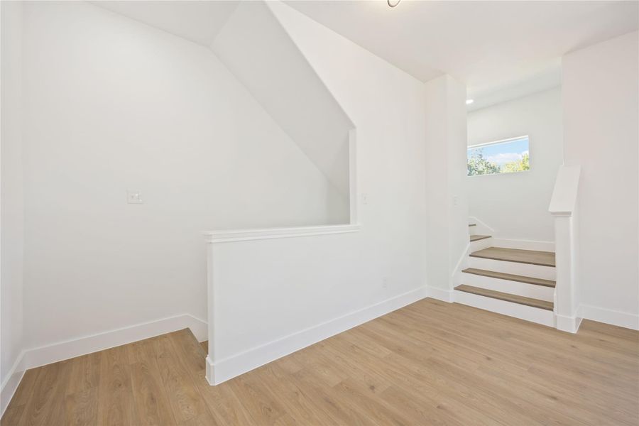 Spacious, unfurnished interior of a new home in , Houston (Image 21).