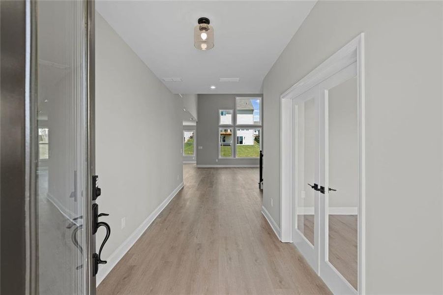 Spacious, unfurnished interior of a new home in Twin Lakes, Hoschton (Image 16).