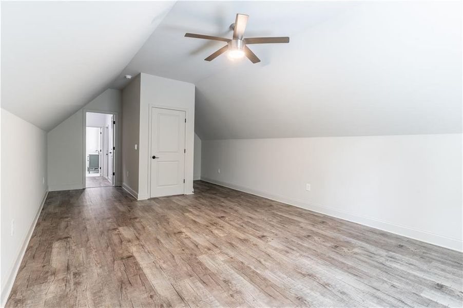 Spacious, unfurnished interior of a new home in , Commerce (Image 26).