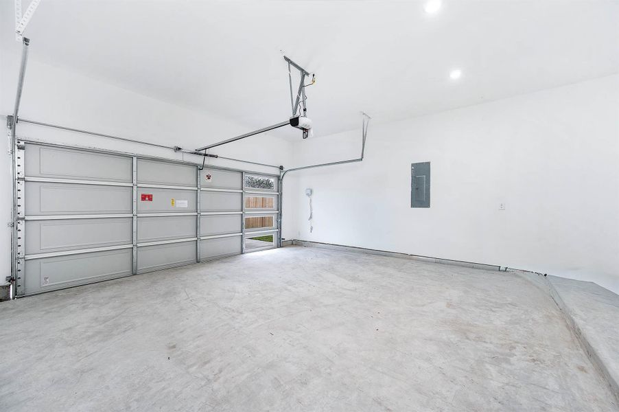 Spacious, unfurnished interior of a new home in , Houston (Image 26). Spacious, unfurnished interior of a new home in , Houston (Image 26).