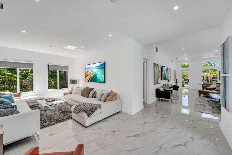 Furnished interior view inside a new home in , Oakland Park (Image 12).