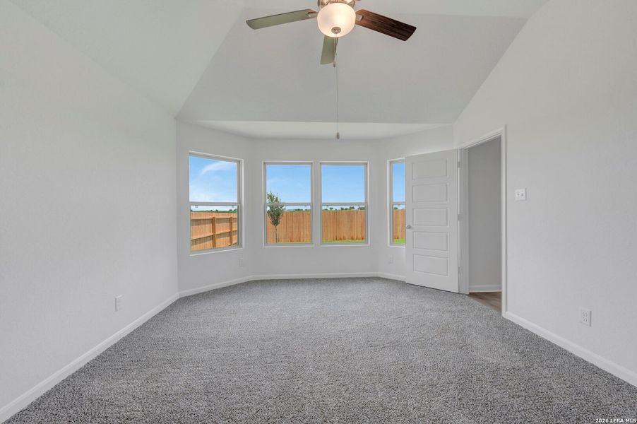 Spacious, unfurnished interior of a new home in Meadows at Clear Springs, New Braunfels (Image 29). Spacious, unfurnished interior of a new home in Meadows at Clear Springs, New Braunfels (Image 29).