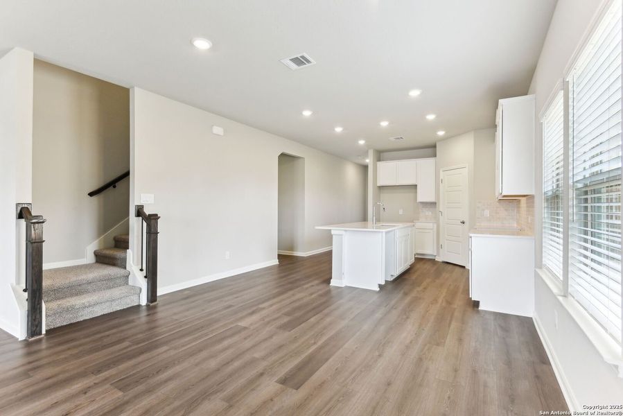 Spacious, unfurnished interior of a new home in Remington Ranch, San Antonio (Image 45). Spacious, unfurnished interior of a new home in Remington Ranch, San Antonio (Image 45).