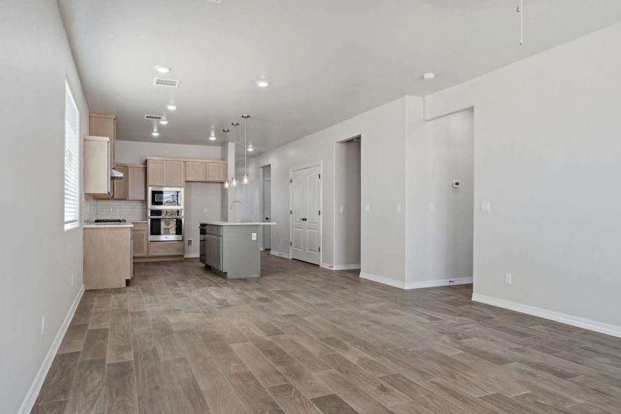 Representative unfurnished interior of a home built from the Texas Olive by View Homes in Emerald Estates, Horizon City (Image 25). Representative unfurnished interior of a home built from the Texas Olive by View Homes in Emerald Estates, Horizon City (Image 25).