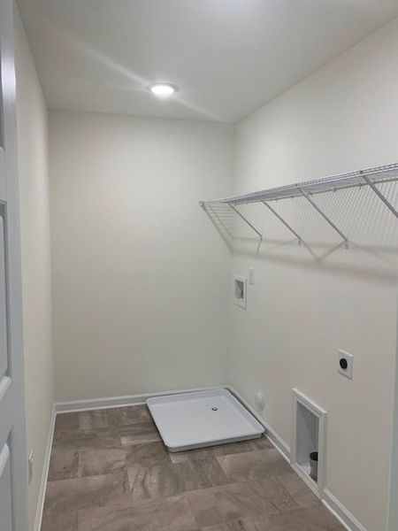 Spacious, unfurnished interior of a new home in Avondale, Greensboro (Image 21).