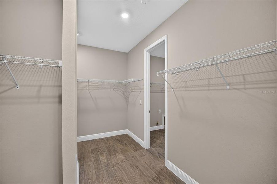 Spacious, unfurnished interior of a new home in , Ocala (Image 47).