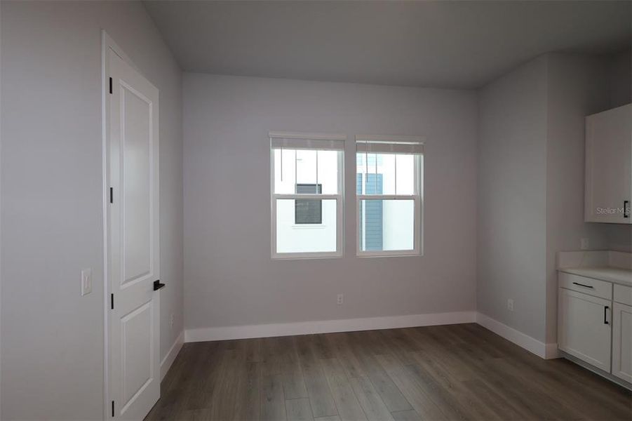 Spacious, unfurnished interior of a new home in Apex at Seminole Heights, Tampa (Image 10).