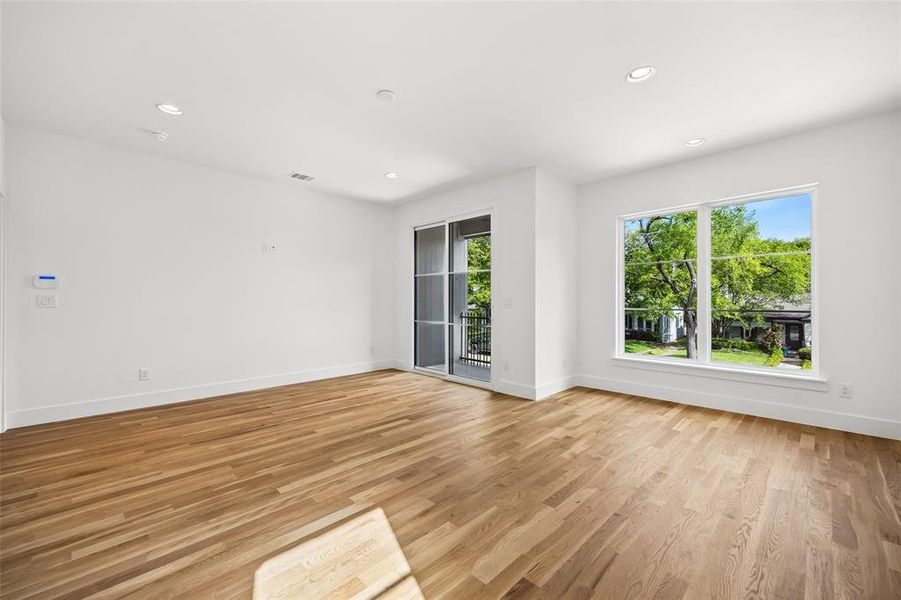 Spacious, unfurnished interior of a new home in , Dallas (Image 32). Spacious, unfurnished interior of a new home in , Dallas (Image 32).