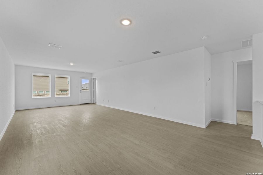 Spacious, unfurnished interior of a new home in Randolph Crossing, Converse (Image 11).