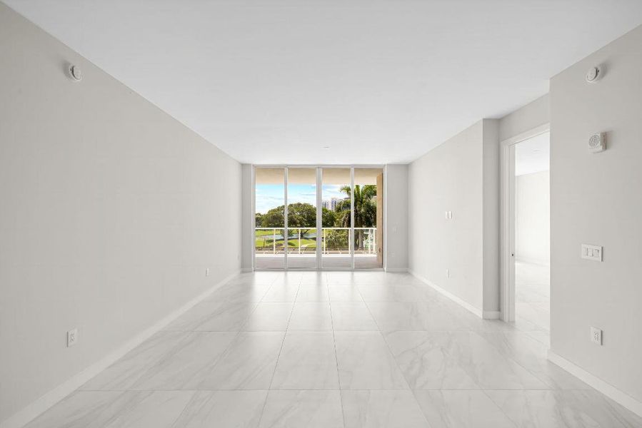 20-web-or-mls-2B7A9724-360 REALTY PHOTOS