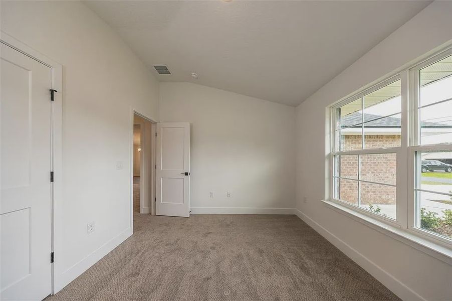 Spacious, unfurnished interior of a new home in Palm Coast, Palm Coast (Image 18).