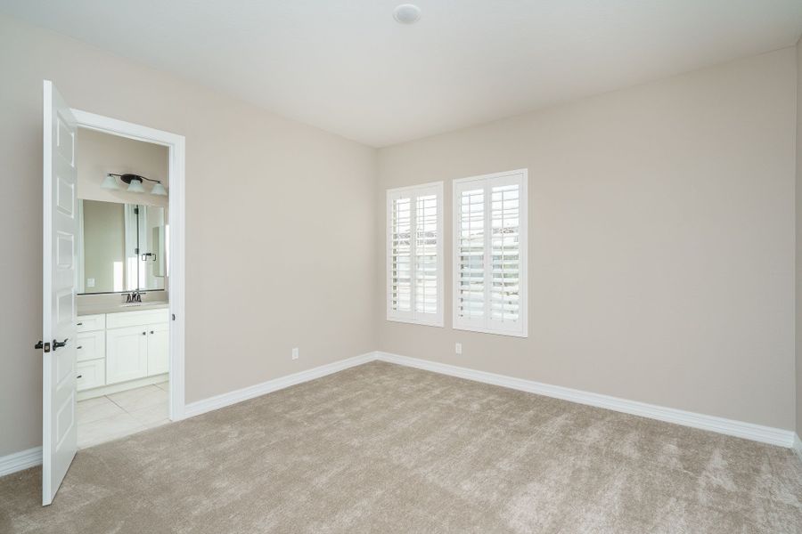 Spacious, unfurnished interior of a new home in Harmony at Montecito in Estrella, Goodyear (Image 40).