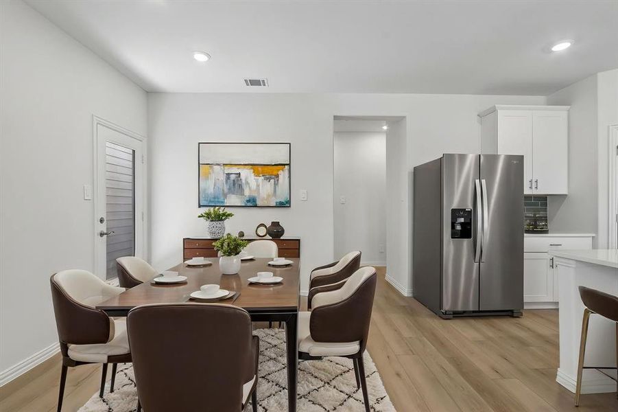 Furnished interior view inside a new home in Oak Ridge Park, Corinth (Image 14).