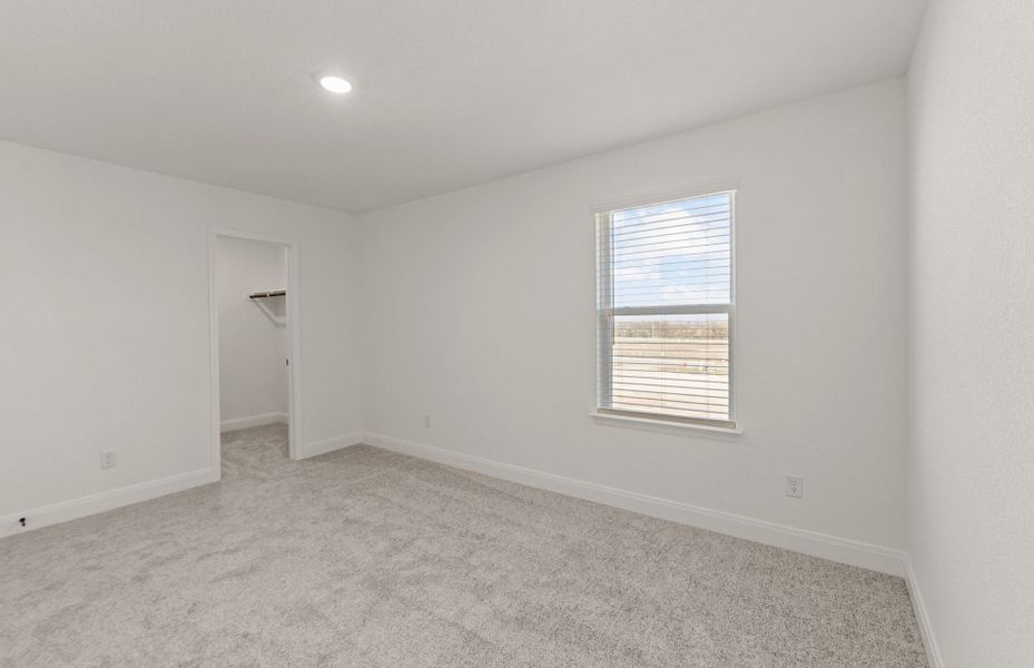 Spacious, unfurnished interior of a new home in Patterson Ranch, Georgetown (Image 48).