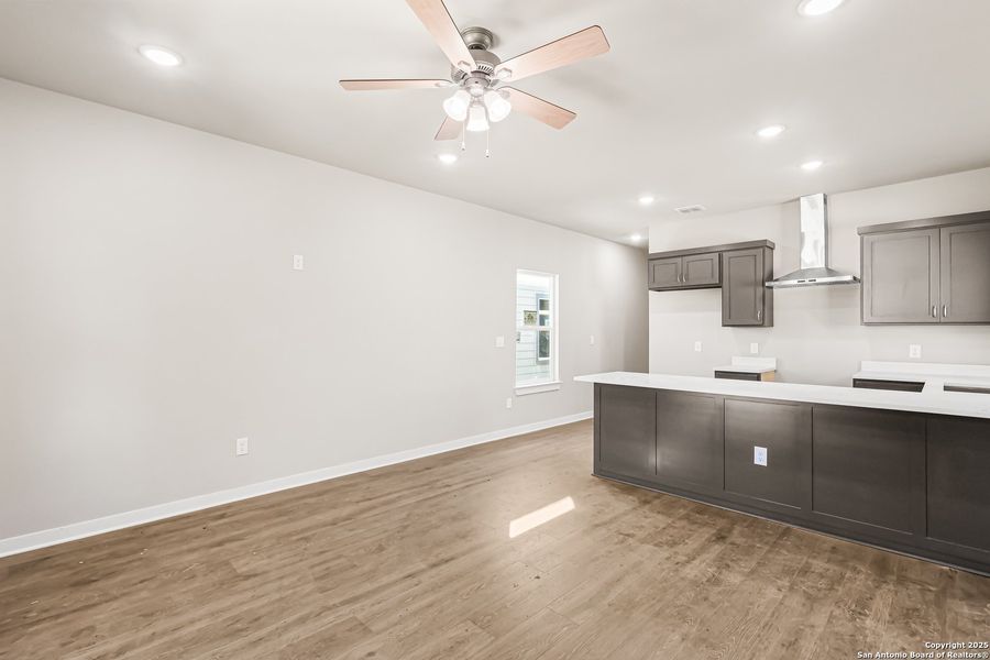 Spacious, unfurnished interior of a new home in , San Antonio (Image 21).