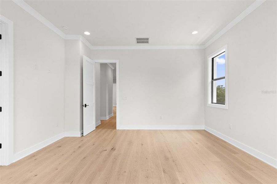 Spacious, unfurnished interior of a new home in , Tampa (Image 43). Spacious, unfurnished interior of a new home in , Tampa (Image 43).