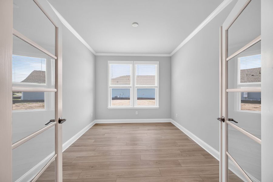 Spacious, unfurnished interior of a new home in Del Webb Charleston at Nexton, Summerville (Image 19).