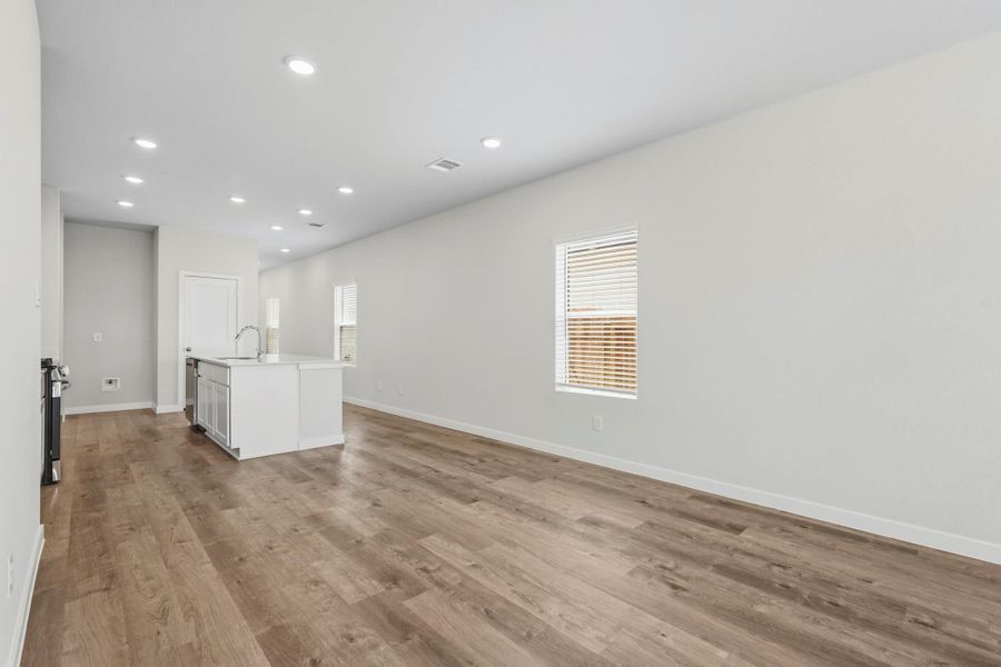 Spacious, unfurnished interior of a new home in Northpark South, Porter (Image 16).