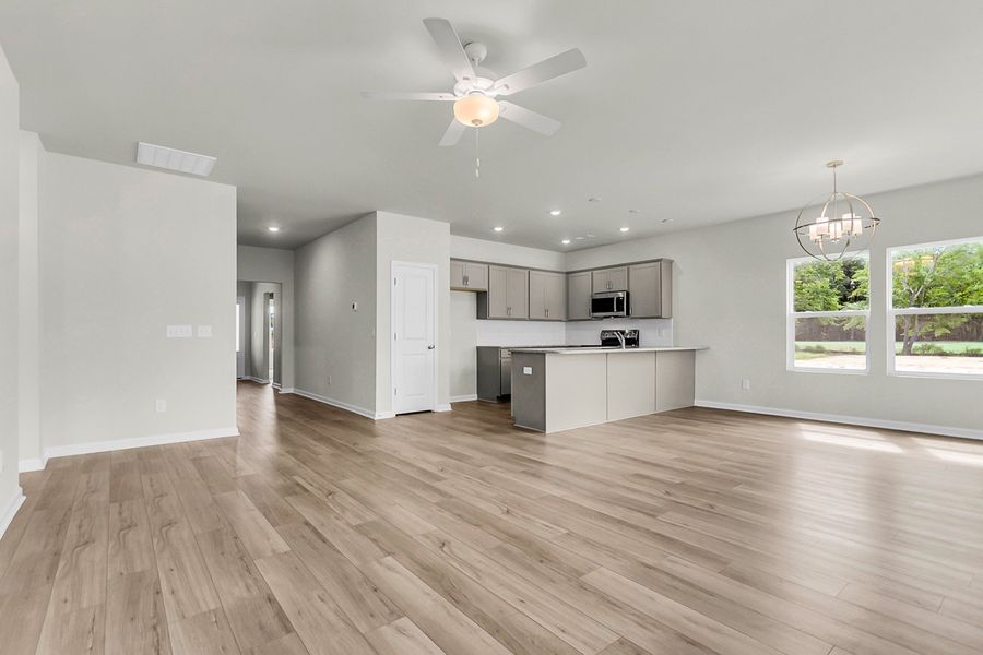 Spacious, unfurnished interior of a new home in Fairway Woods at Wyboo, Manning (Image 23).
