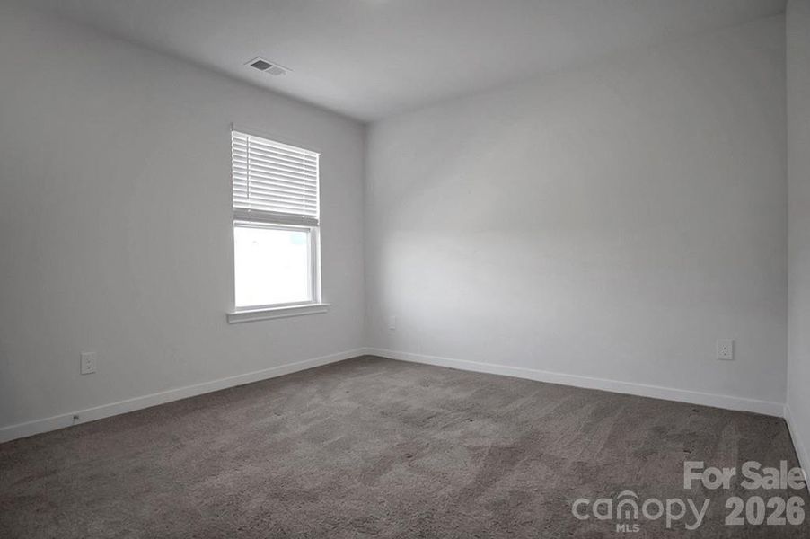 Spacious, unfurnished interior of a new home in , Kings Mountain (Image 38).