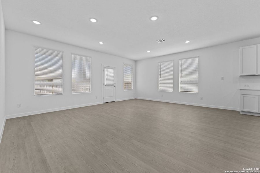 Spacious, unfurnished interior of a new home in Hidden Trails: Coastline Collection, Bulverde (Image 16). Spacious, unfurnished interior of a new home in Hidden Trails: Coastline Collection, Bulverde (Image 16).