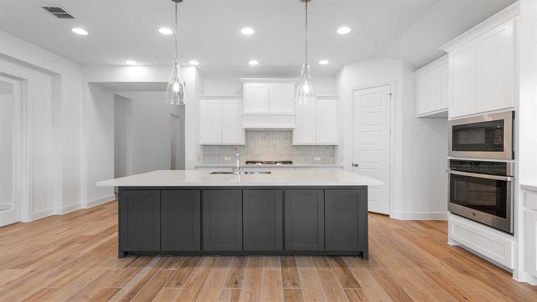 Furnished interior view inside a new home in Trinity Falls 50', McKinney (Image 7).